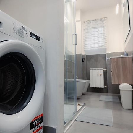 Apartament Centro Storico Moderno Trilocale Con Balcone Triest Zewnętrze zdjęcie
