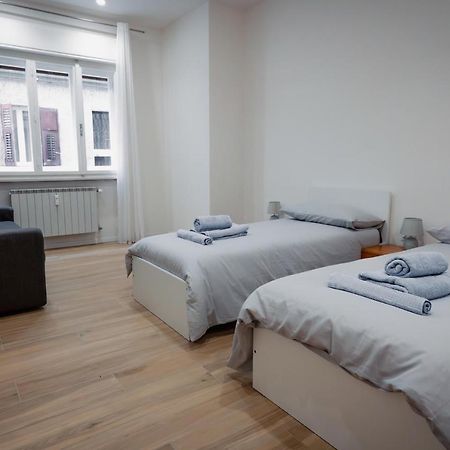 Apartament Centro Storico Moderno Trilocale Con Balcone Triest Zewnętrze zdjęcie