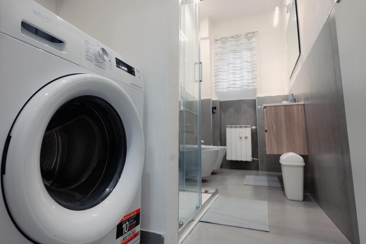 Apartament Centro Storico Moderno Trilocale Con Balcone Triest Zewnętrze zdjęcie