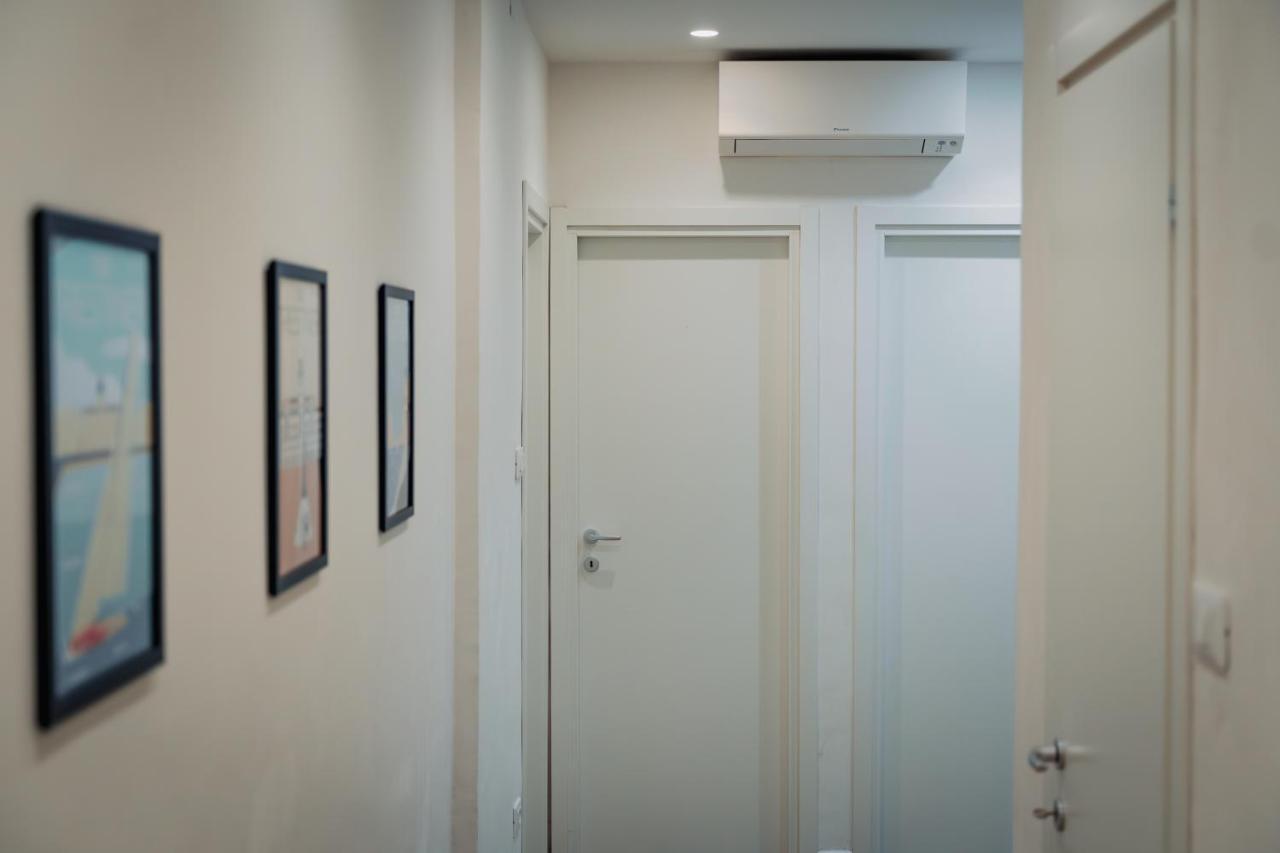 Apartament Centro Storico Moderno Trilocale Con Balcone Triest Zewnętrze zdjęcie