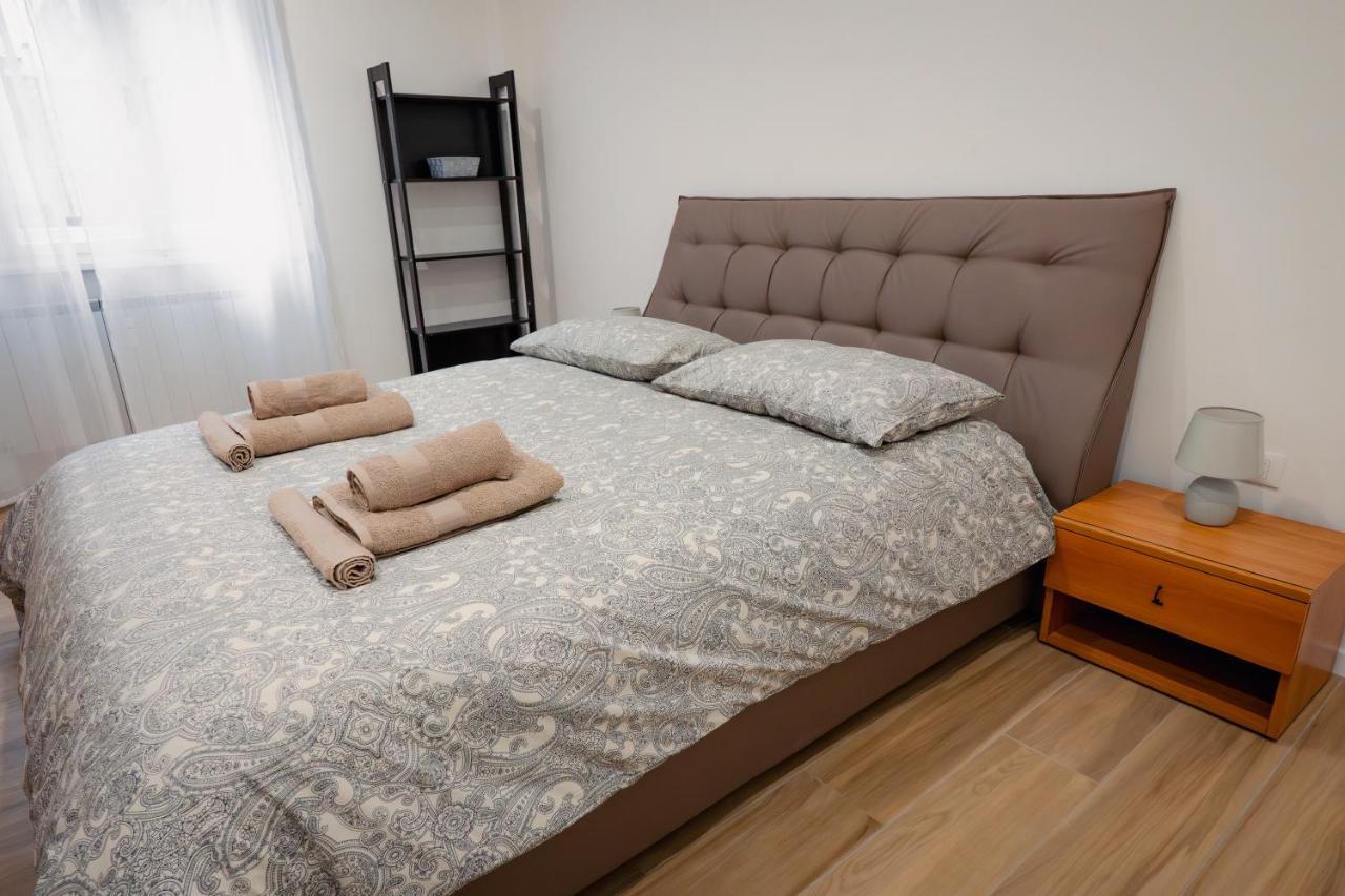 Apartament Centro Storico Moderno Trilocale Con Balcone Triest Zewnętrze zdjęcie