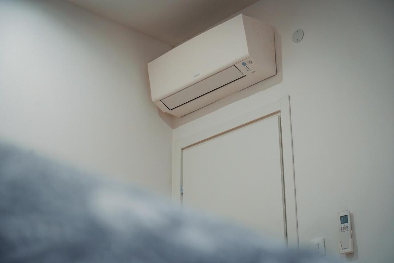 Apartament Centro Storico Moderno Trilocale Con Balcone Triest Zewnętrze zdjęcie